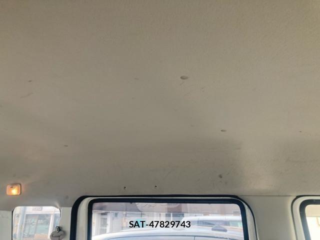 Suzuki EVERY 2009-03 8365840-8
