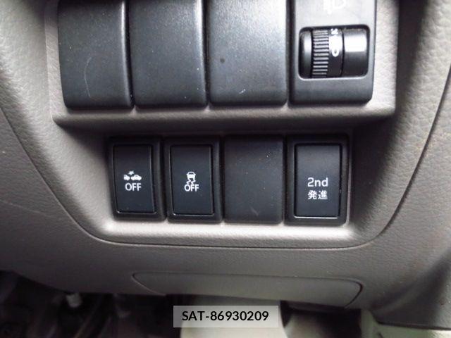 Suzuki EVERY 2016-08 8365831-3
