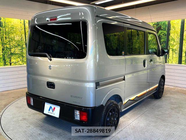 Suzuki EVERY 2025-09 8365806-17