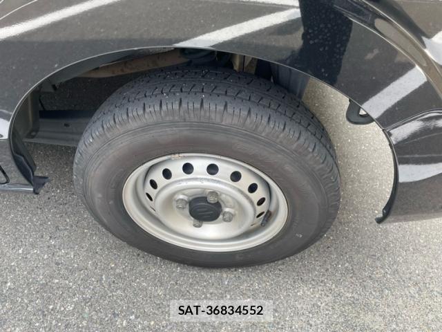 Suzuki EVERY 2017-09 8365835-19