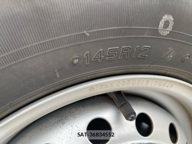 Suzuki EVERY 2017-09 8365835-20