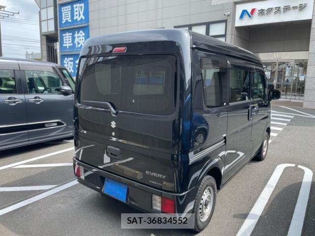 Suzuki EVERY 2017-09 8365835-3