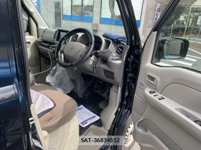 Suzuki EVERY 2017-09 8365835-6