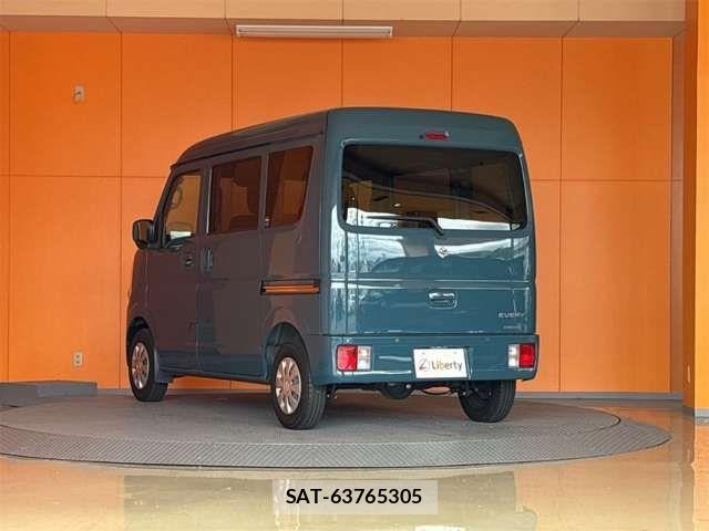 Suzuki EVERY 2024-12 8365808-10