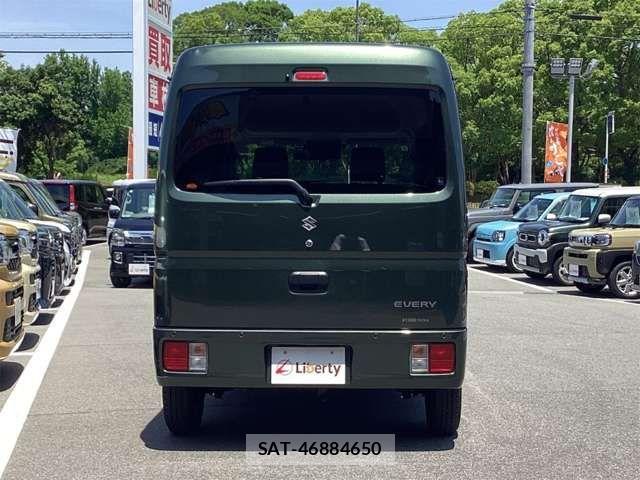 Suzuki EVERY 2024-10 8365811-10