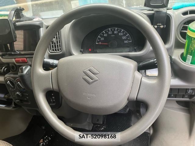 Suzuki EVERY 2016-08 8365836-16