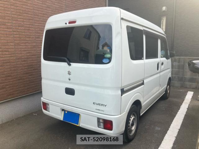 Suzuki EVERY 2016-08 8365836-3