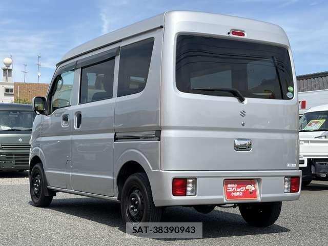 Suzuki EVERY 2018-02 8365829-9