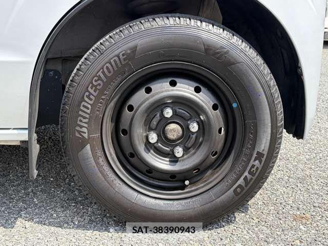 Suzuki EVERY 2018-02 8365829-29