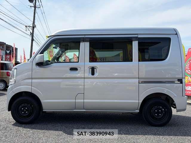 Suzuki EVERY 2018-02 8365829-6