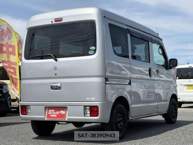 Suzuki EVERY 2018-02 8365829-7