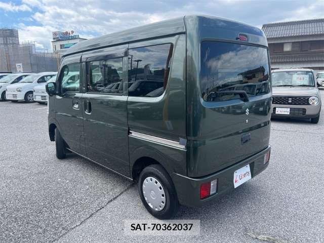 Suzuki EVERY 2019-03 8365812-9