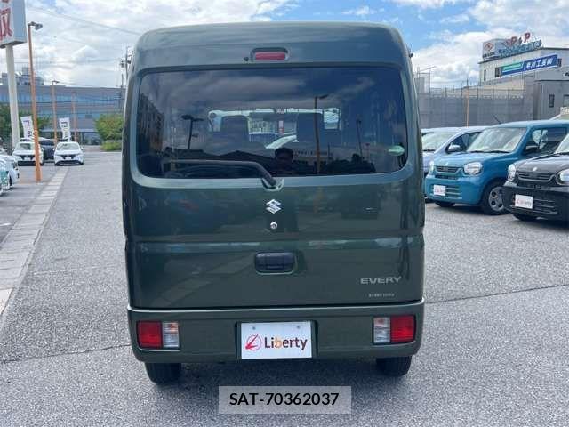 Suzuki EVERY 2019-03 8365812-8