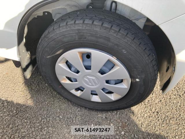 Suzuki EVERY 2022-08 8365823-4