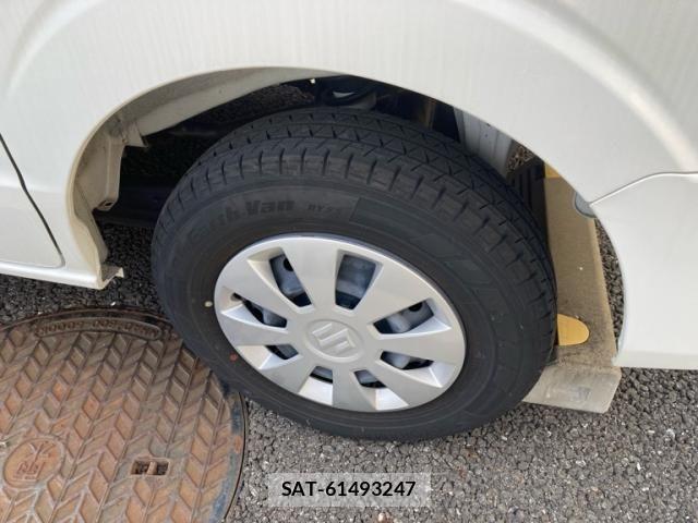 Suzuki EVERY 2022-08 8365823-6