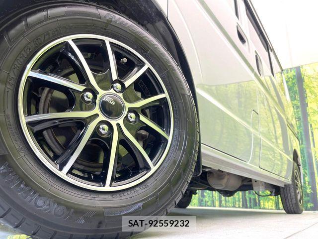 Suzuki EVERY 2023-06 8365820-12