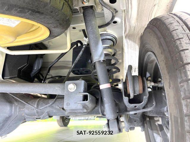 Suzuki EVERY 2023-06 8365820-19