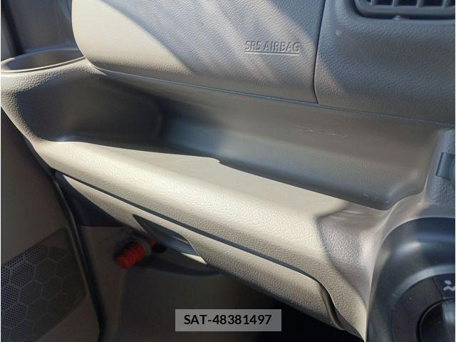 Suzuki EVERY 2022-04 8371641-9