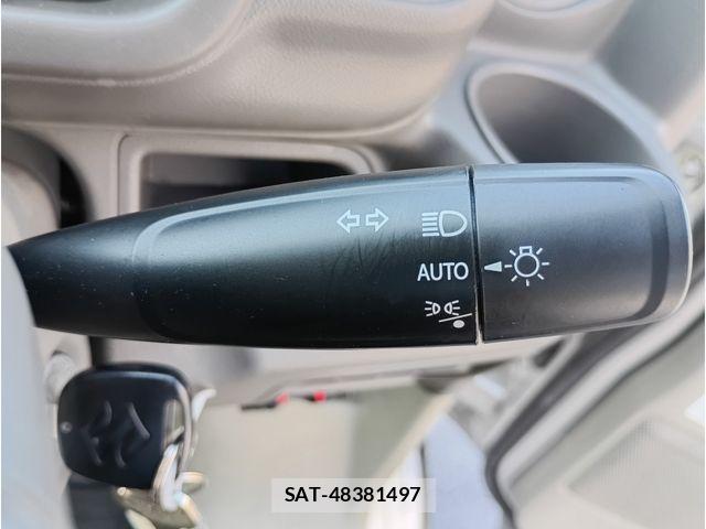 Suzuki EVERY 2022-04 8371641-18