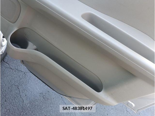 Suzuki EVERY 2022-04 8371641-26
