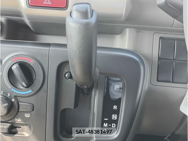 Suzuki EVERY 2022-04 8371641-7