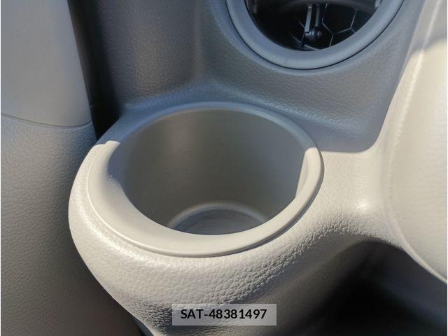 Suzuki EVERY 2022-04 8371641-8