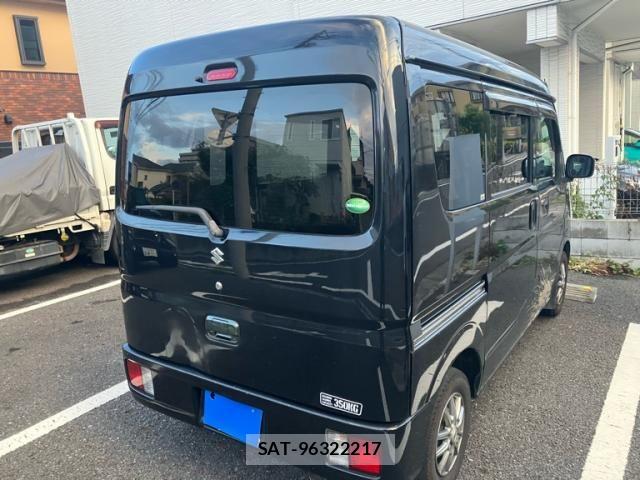 Suzuki EVERY 2019-02 8412310-1