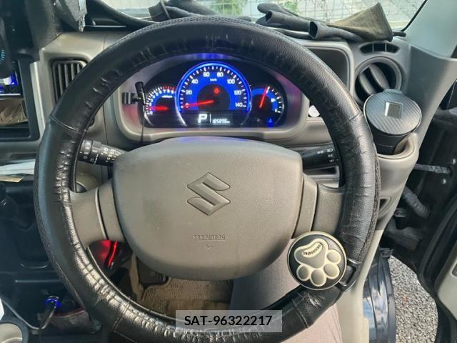 Suzuki EVERY 2019-02 8412310-5