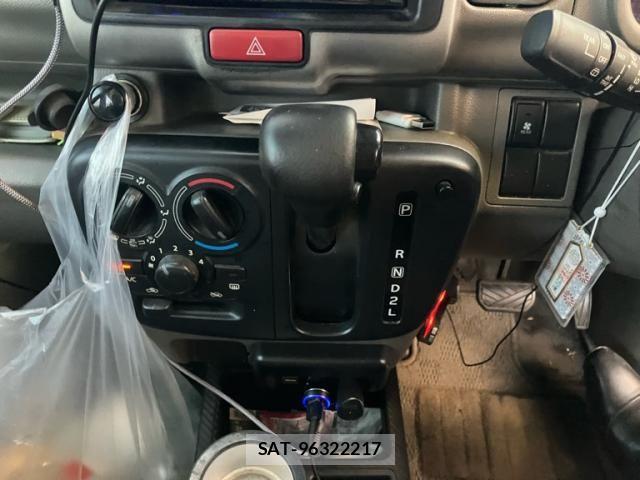Suzuki EVERY 2019-02 8412310-7