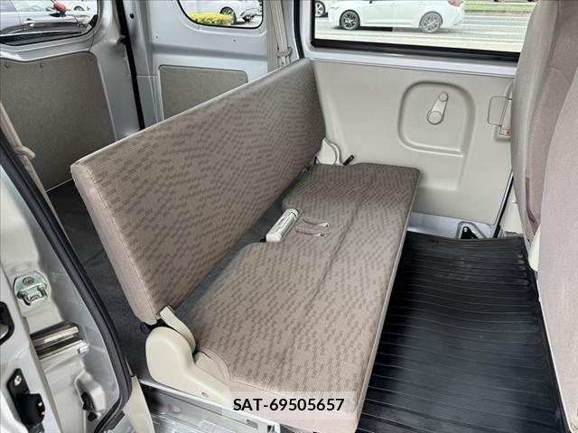 Suzuki EVERY 2019-09 8412300-16