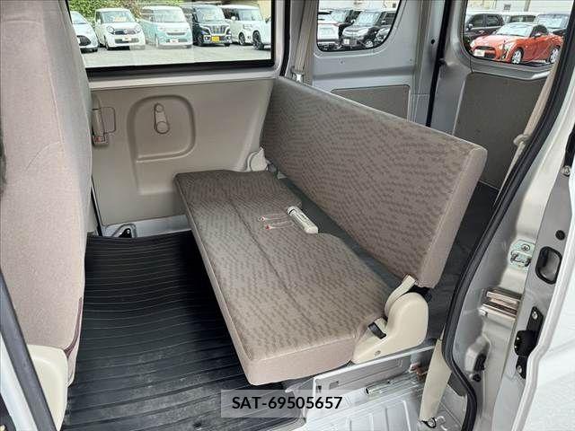 Suzuki EVERY 2019-09 8412300-18