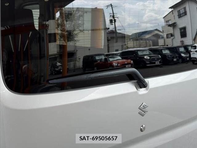 Suzuki EVERY 2019-09 8412300-21