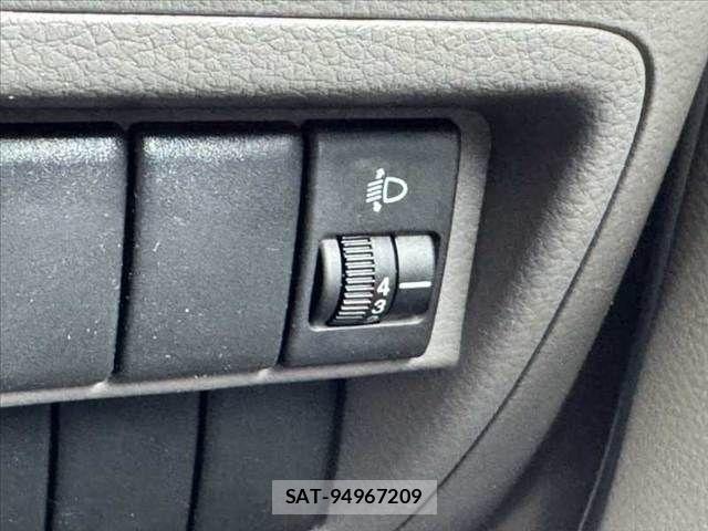Suzuki EVERY 2017-11 8412307-21
