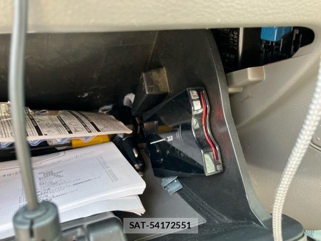 Suzuki EVERY 2015-04 8412324-21