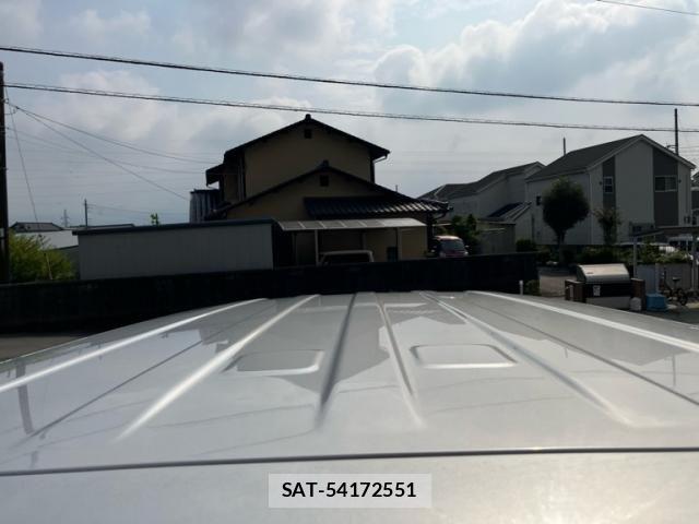 Suzuki EVERY 2015-04 8412324-4