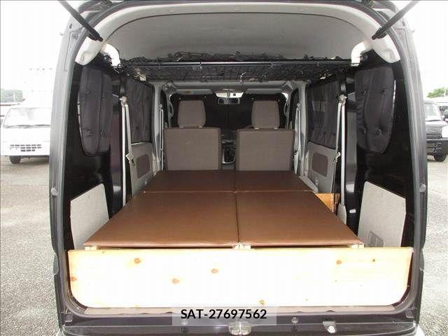 Suzuki EVERY 2021-07 8412302-18