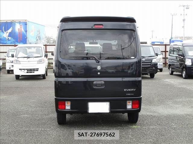 Suzuki EVERY 2021-07 8412302-5