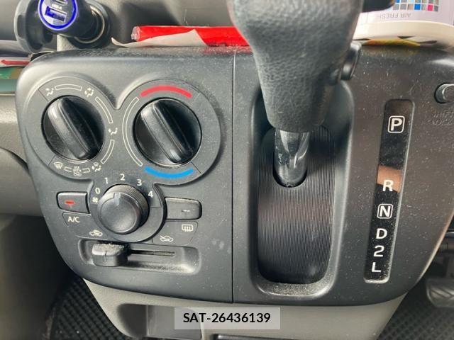 Suzuki EVERY 2018-01 8412308-10