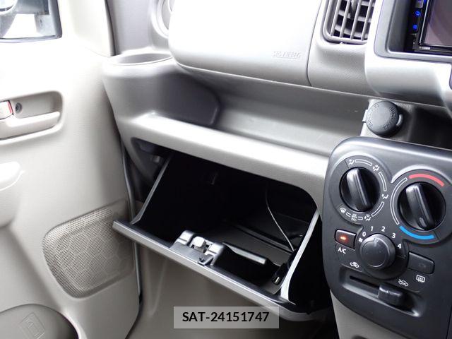Suzuki EVERY 2022-04 8485374-13