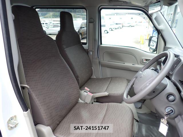 Suzuki EVERY 2022-04 8485374-14