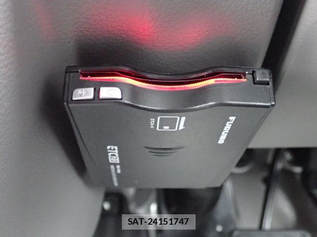 Suzuki EVERY 2022-04 8485374-5