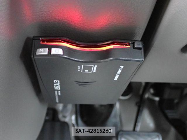 Suzuki EVERY 2022-03 8485376-5