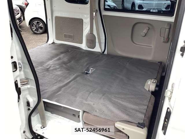 Suzuki EVERY 2020-01 8485375-13