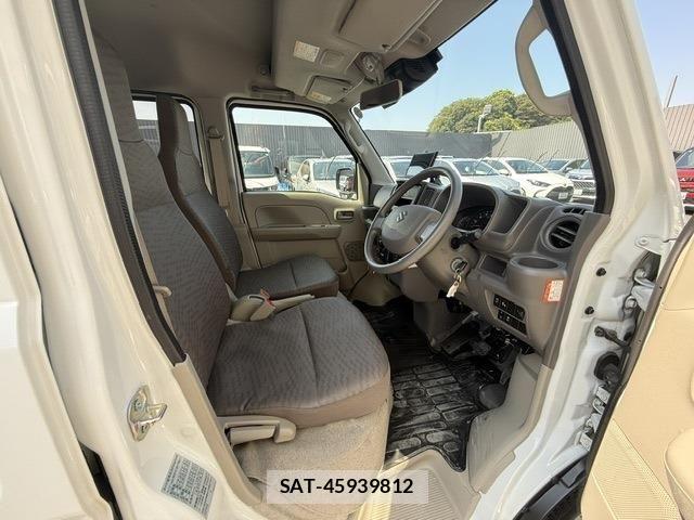 Suzuki EVERY 2022-06 8485372-8