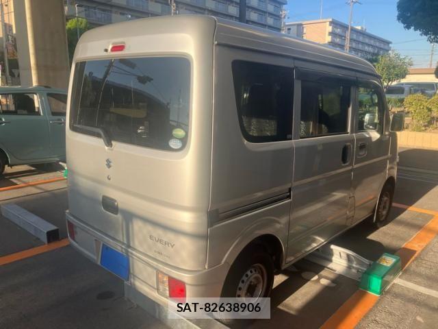 Suzuki EVERY 2015-06 8485378-3