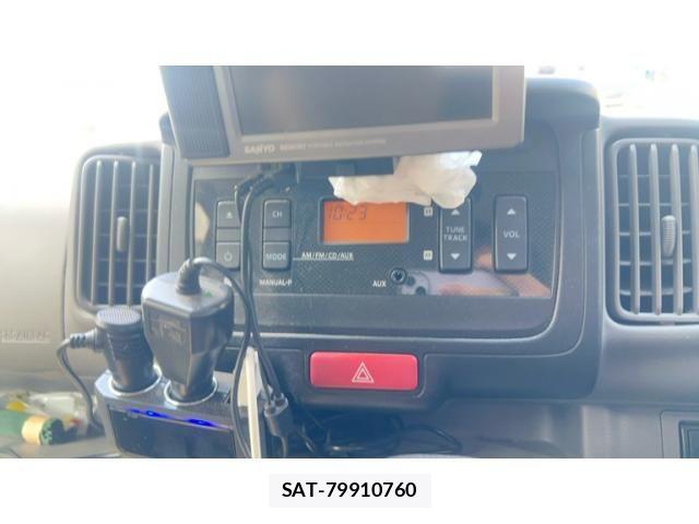 Suzuki EVERY 2017-08 8524820-22