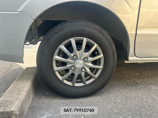Suzuki EVERY 2017-08 8524820-5