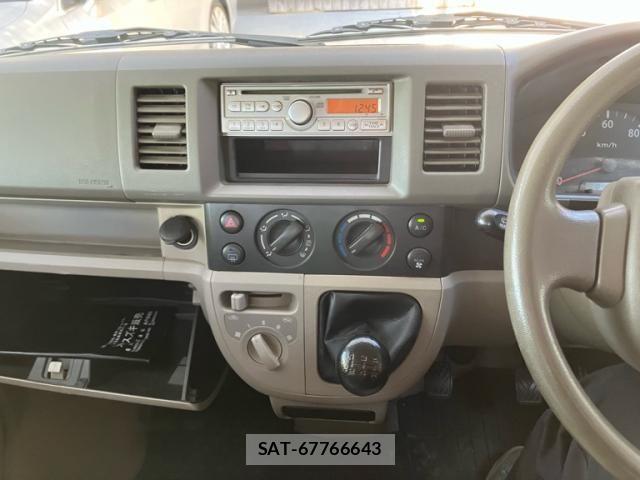Suzuki EVERY 2009-06 8524821-12