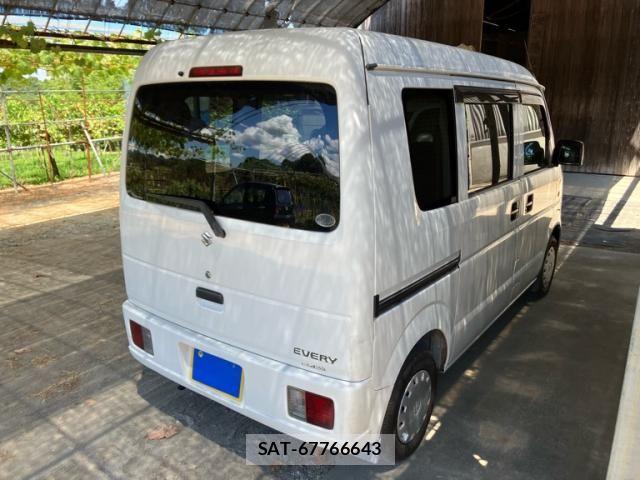 Suzuki EVERY 2009-06 8524821-5
