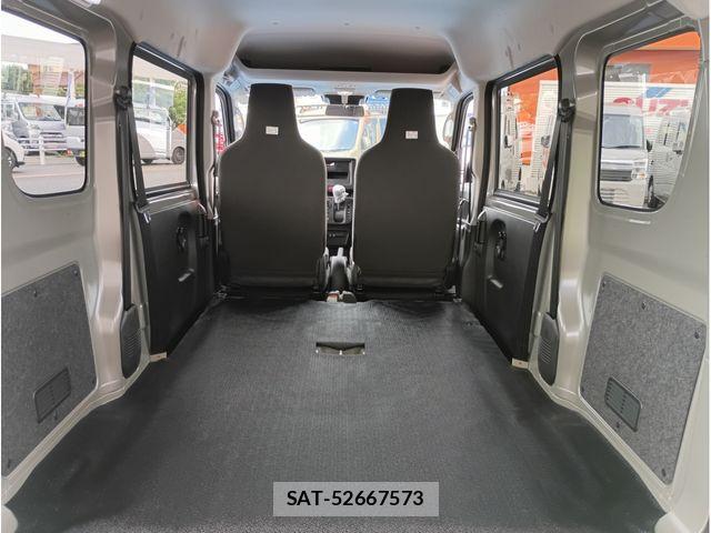 Suzuki EVERY 2026-06 8524822-17